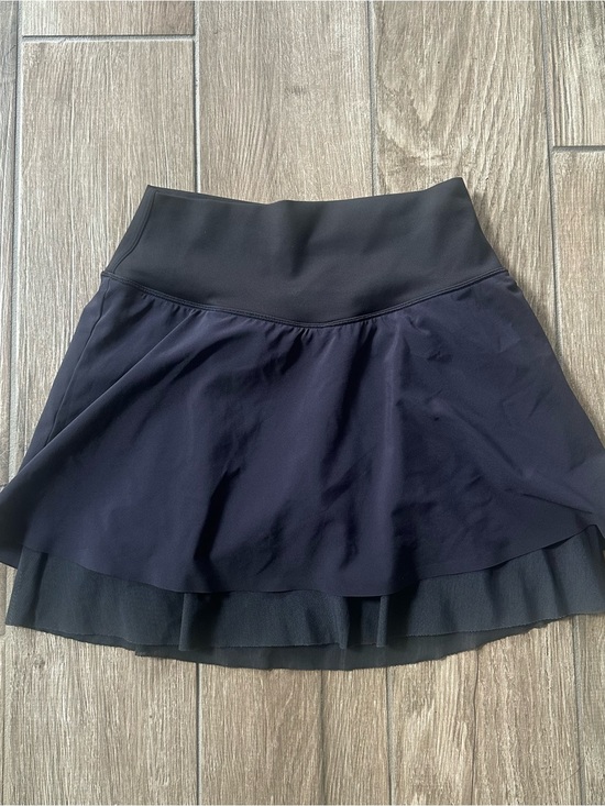 Vuori Dresses & Skirts - Vuori Black Layered Skater Skirt size XS
